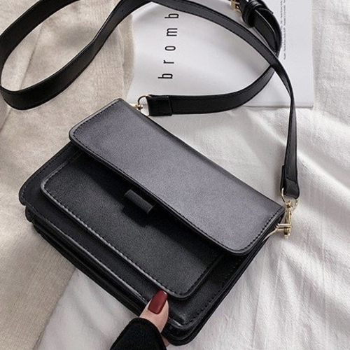 Жіноча класична сумочка на пояс крос-боді на три відділи чорна