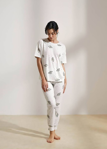 Кремова всесезон піжама